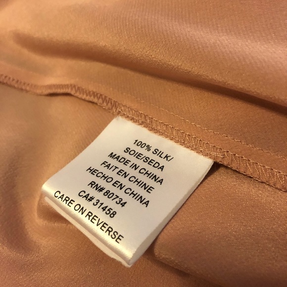 BCBG MaxAzria GORGEOUS silk ruffle dress. NWT - Picture 7 of 7